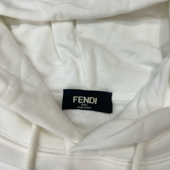 White Fendi Sweater (M) - Picture 5 of 10